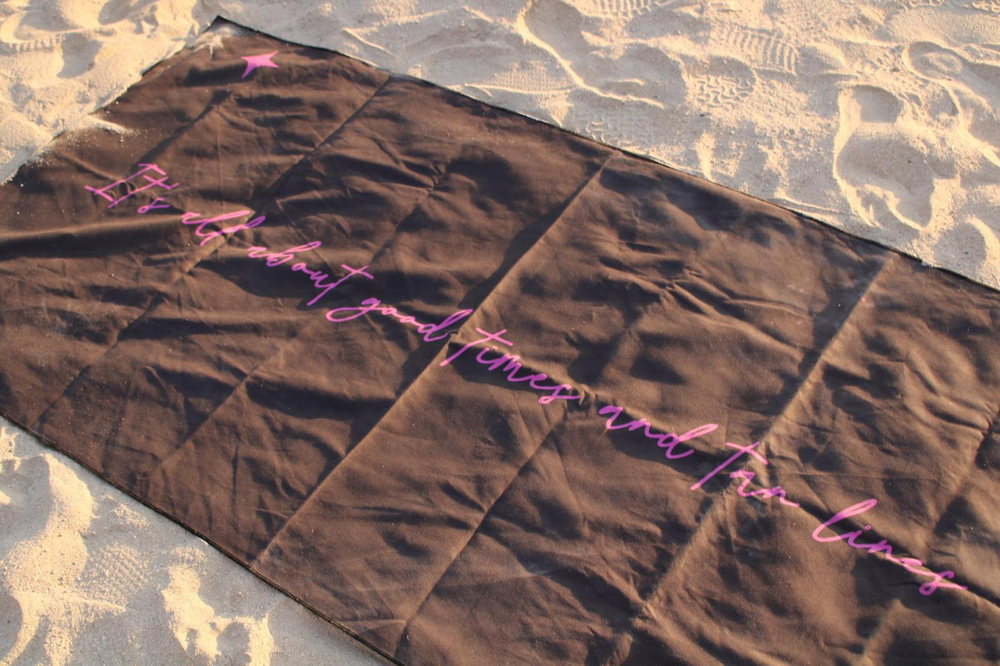 BLACK BEACH TOWEL
