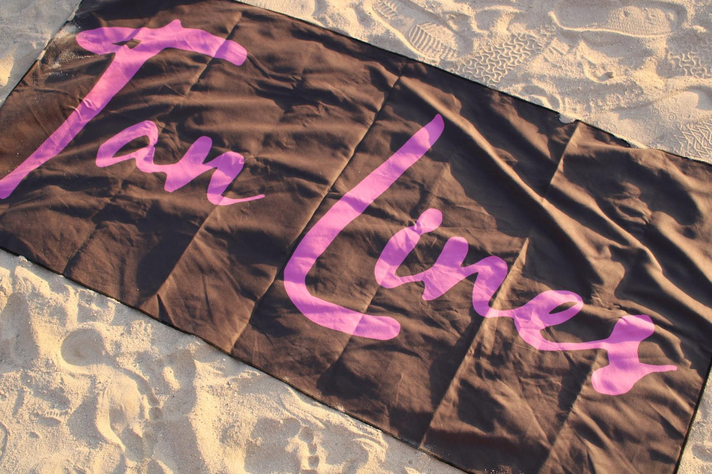 BLACK BEACH TOWEL